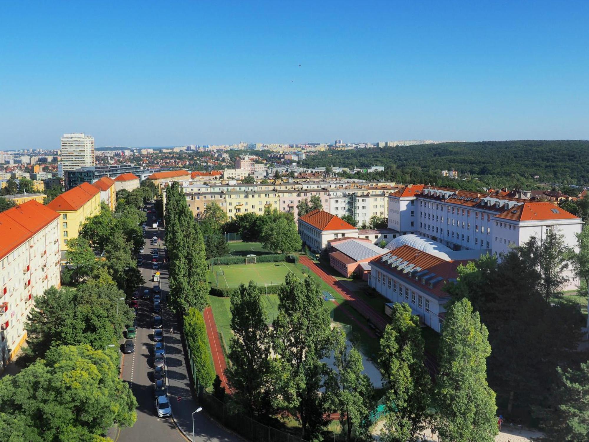 Hotel Ilf Prag Exteriör bild